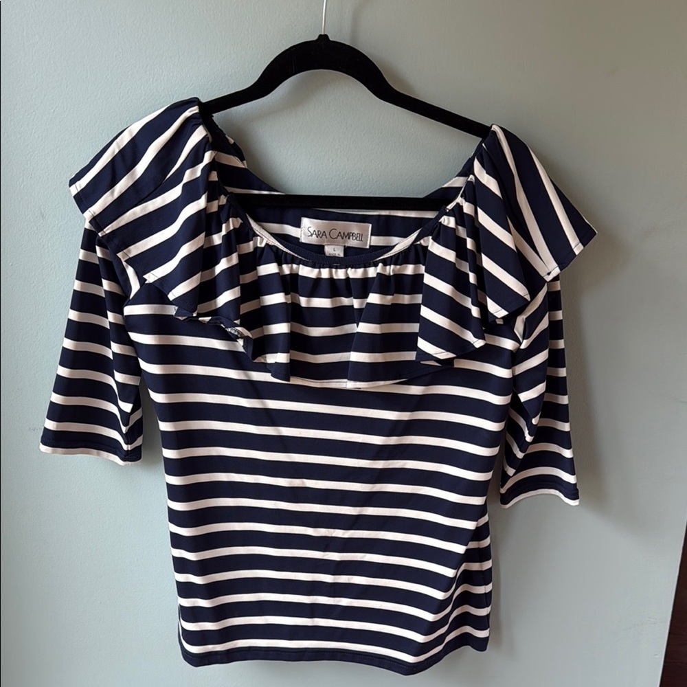 Sara Campbell White and Blue Ruffled 3/4 Sleeve Blouse
